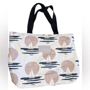 SOLD - ALOHA Collection Day Tripper Zippered & Expandable Tote Bag - Sail